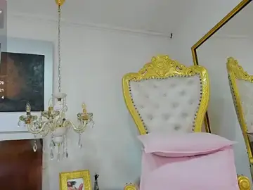 Stripchat Sex Cam of Kylie_Sweett