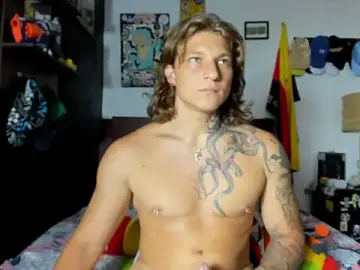 Stripchat Sex Chat of Tom_Krakow