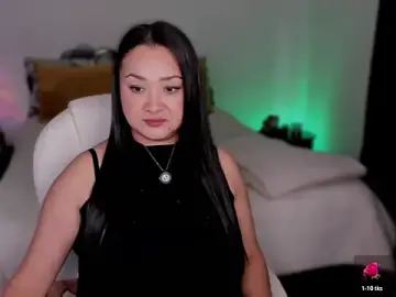 Stripchat Sex Cam of emilydolshe2