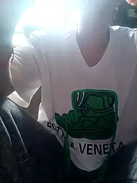 Stripchat Adult Webcam of Linda-yiyi