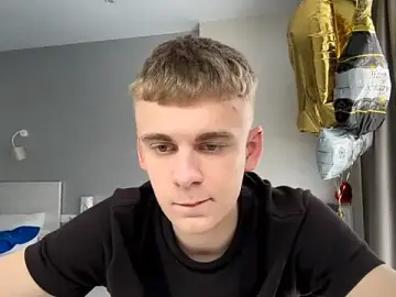 Stripchat Live Porn of SoloFury