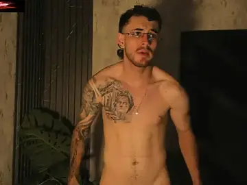 Stripchat Best Webcam of CodyWalkerR