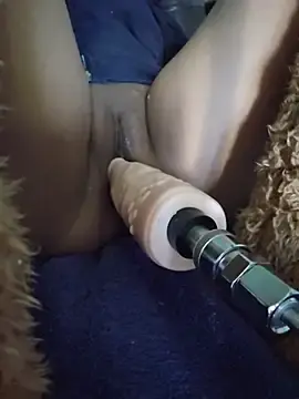 Stripchat Live Sex Cam of DirtySnowball69