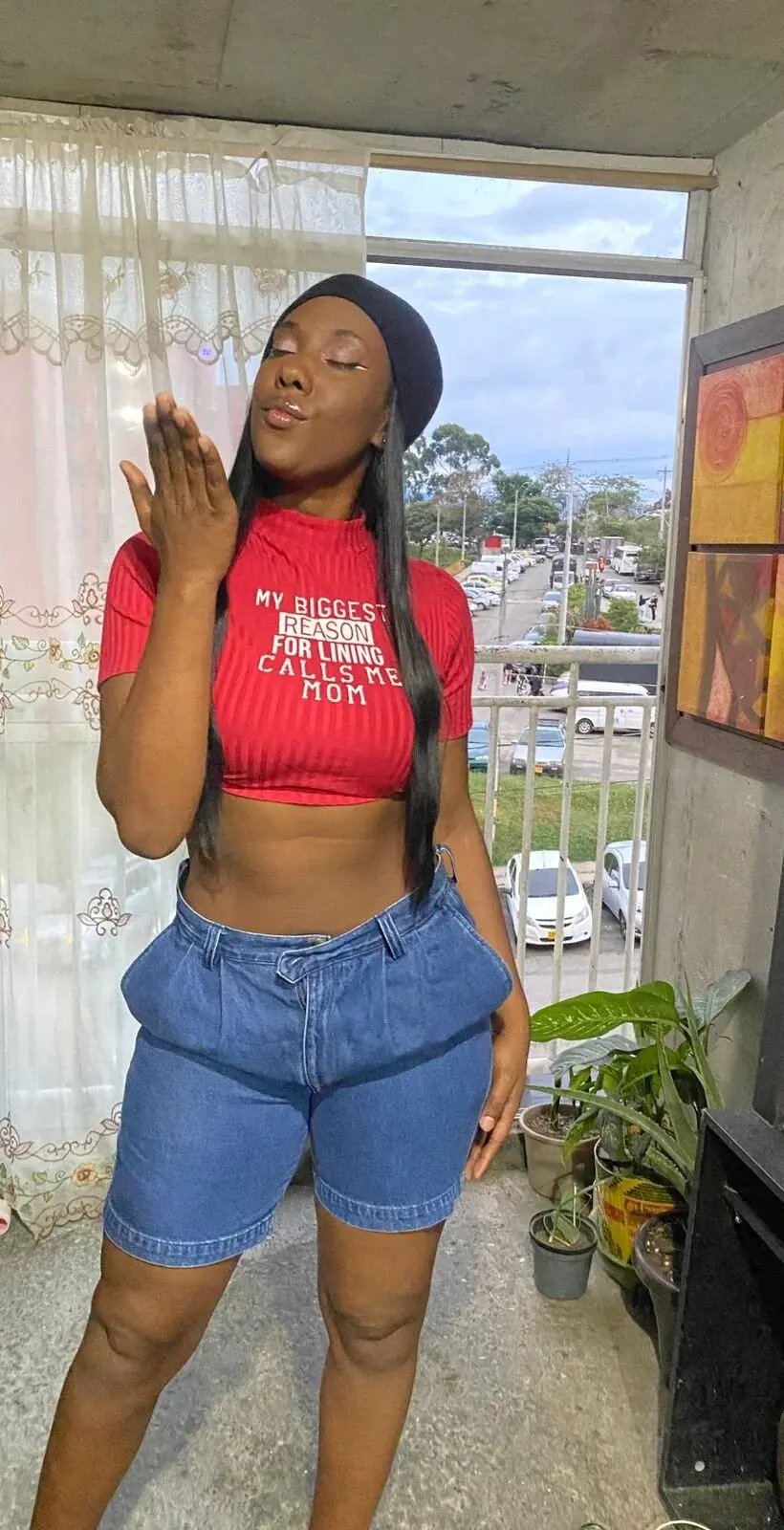 mia_ebony_