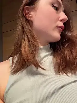 Stripchat Live Sex Cam of Dina_Tease