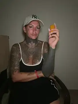Stripchat Free Porn Cam of AileenInkOfficial