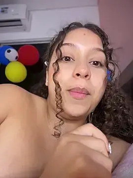 Stripchat Nude Webcam of Shara_dreams