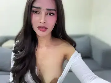 Stripchat Free Porn Cam of Lovable_with_bigsurprise