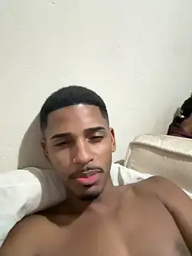Stripchat Free Porn Cam of pretin19cm1