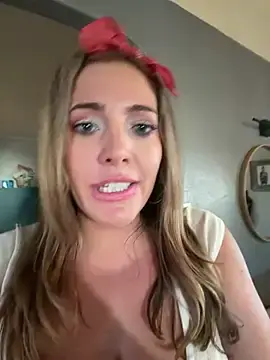 Stripchat Private Sex Chat of hollyharmd