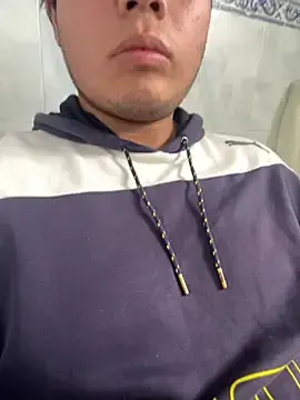 Stripchat Free Porn Cam of DanielZz69