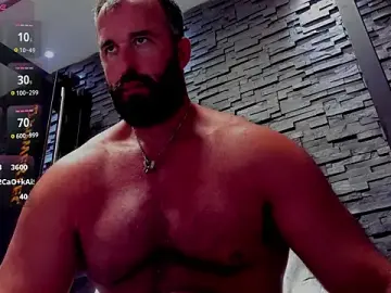 Stripchat Free Porn Cam of David_Big_Daddy