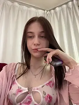 Stripchat Sex Cam of MiraXS