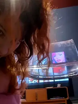 Stripchat Adult Webcams of FreyaFucksFans