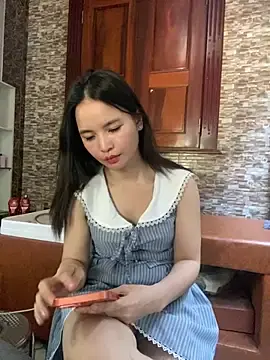 Stripchat Adult Webcam of LiLi-Kirix99