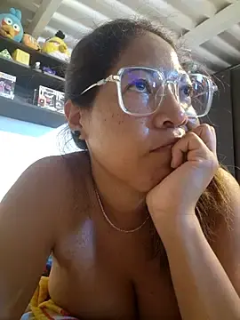 Stripchat Live Sex Cam of mila38