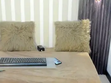 Stripchat Best Webcam of LittleeStar
