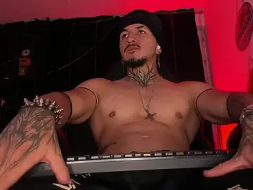 Stripchat Free Porn Cam of the_beast_master_