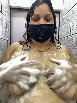 Stripchat Watch Live Sex Cams of Catchybusty