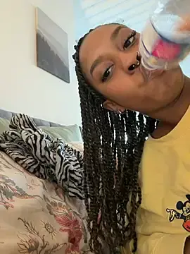 Stripchat Nude Webcam of Your_Paris