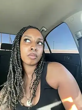 Stripchat Free Porn Cam of Your_Paris