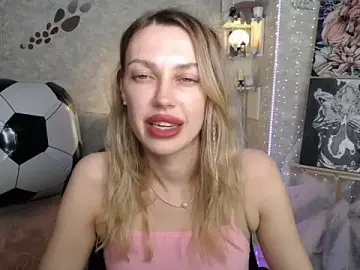 Stripchat Sex Cam of NickyAdamidi