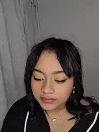 Stripchat Best Webcam of Saraa_M