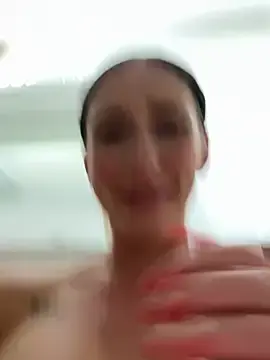 Stripchat Free Live Porn of lola_tentatiion