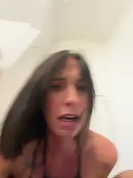Stripchat Live Porn of lola_tentatiion