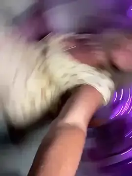 Stripchat Sex Cam of TrenaAnne