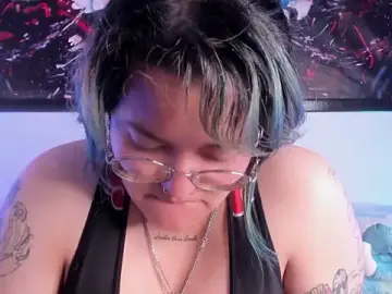 Stripchat Free Porn Cam of lucky-leah