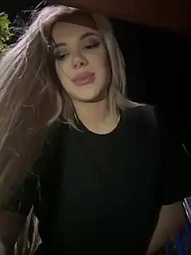 Stripchat Free Live Porn of AlyssaFoxx_