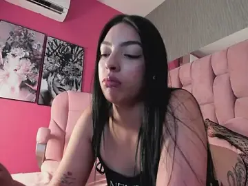 Stripchat Sex Cam of Ashly_bloom_