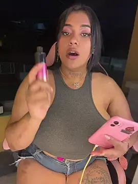 Stripchat Live Sex Cam of Nahomy-fire