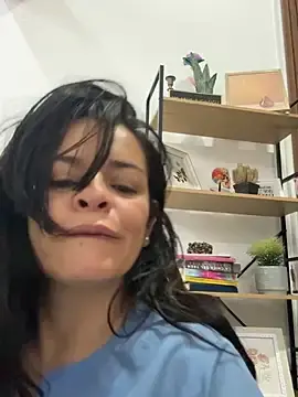 Stripchat Live Sex Cam of Dr_Nathalia_28