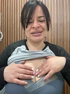 Stripchat Live Sex of Dr_Nathalia_28
