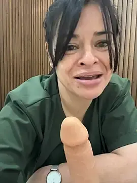 Stripchat Watch Live Sex Cams of Dr_Nathalia_28