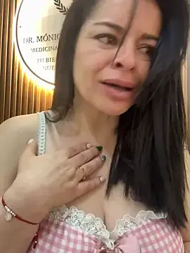 Stripchat Best live sex cam show of Dr_Nathalia_28
