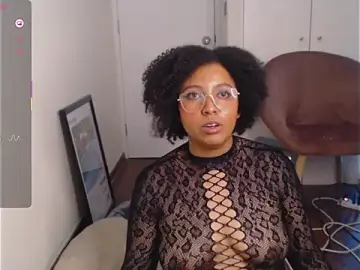 Stripchat Free Porn Cam of michell_bling1