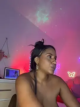 Stripchat Adult Webcam of AlisonHoot69