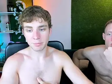 Stripchat Live Sex Cam of mike_crist