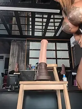 Stripchat Sex Cam of DarkDea