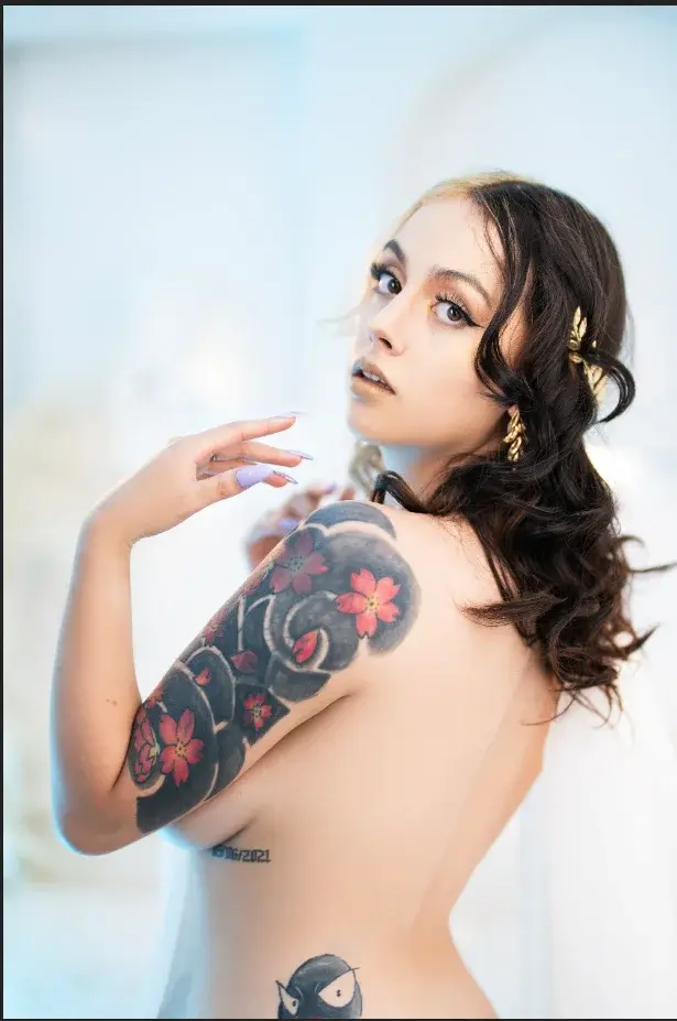 Hela_v