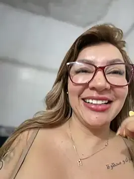 Stripchat Free Porn Cam of DIANITA_1988
