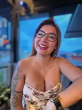Stripchat Free Porn Cam of DIANITA_1988