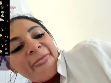 Stripchat Watch Live Sex Cams of Mommy_Naughty
