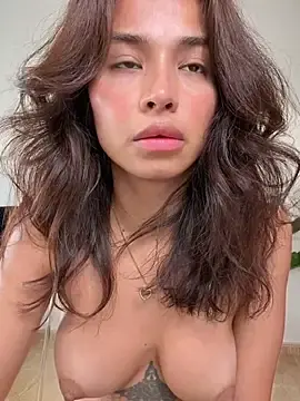Stripchat Free Live Porn of Adriennesexxx