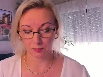Stripchat Live Sex Cam of vanessa_chat