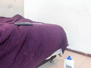 Stripchat Free Porn Cam of oliver_price1