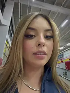 Stripchat Live Porn of Alirawrz